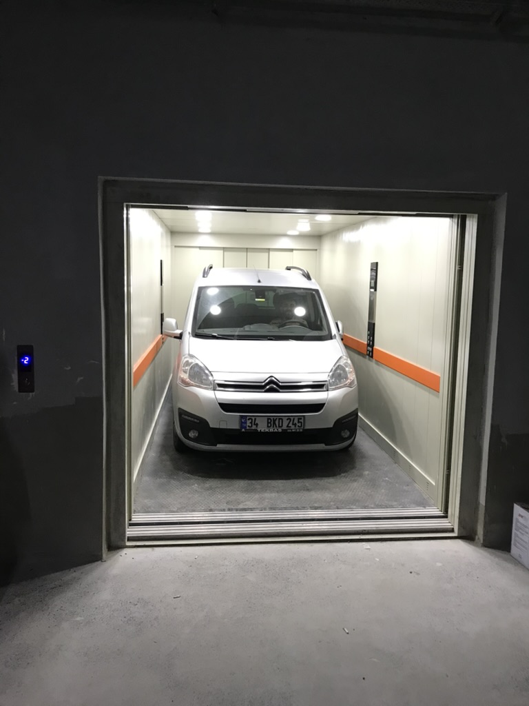 One Block Ümraniye Araç Asansörü Projesi